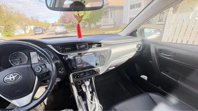 2018 Toyota Corolla 11th Gen - Image 3 of 10