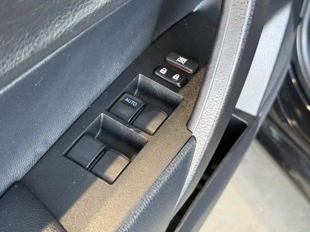 2018 Toyota Corolla 11th Gen - Image 19 of 21