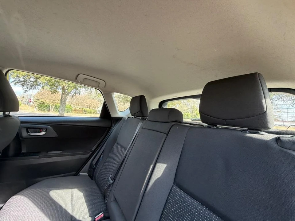 2018 Toyota Corolla 11th Gen - Image 16 of 21
