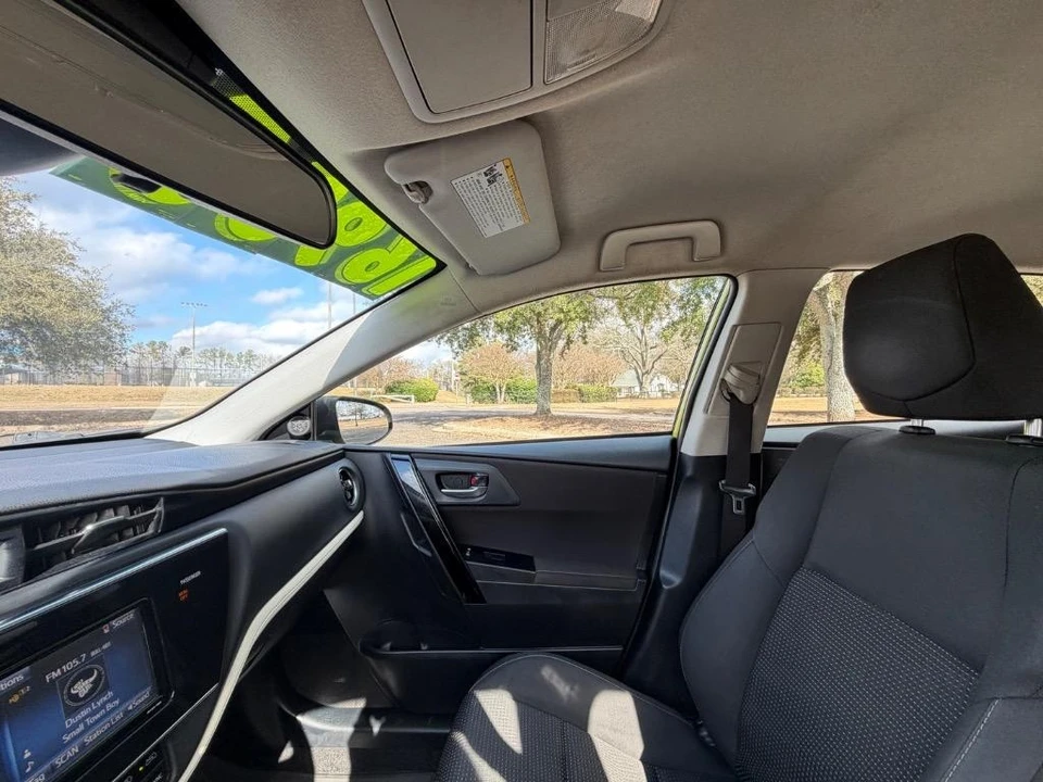 2018 Toyota Corolla 11th Gen - Image 13 of 24