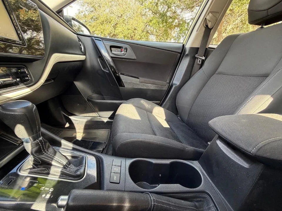2018 Toyota Corolla 11th Gen - Image 12 of 24
