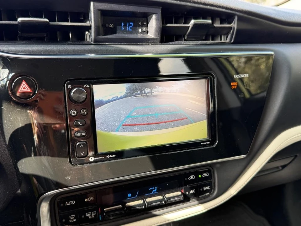 2018 Toyota Corolla 11th Gen - Image 10 of 24