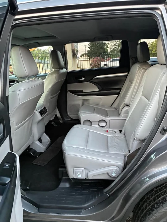 2018 Toyota Highlander - Image 6 of 6
