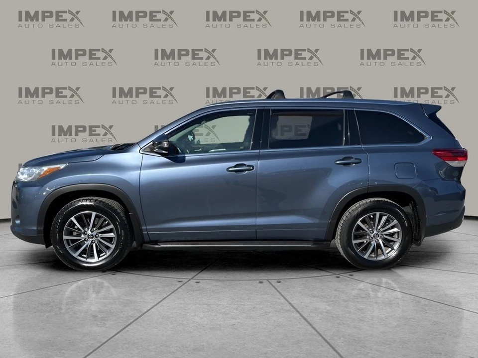 2018 Toyota Highlander - Image 2 of 12