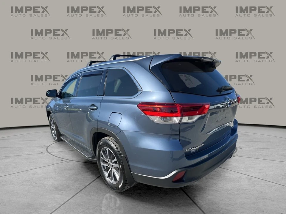 2018 Toyota Highlander - Image 3 of 12