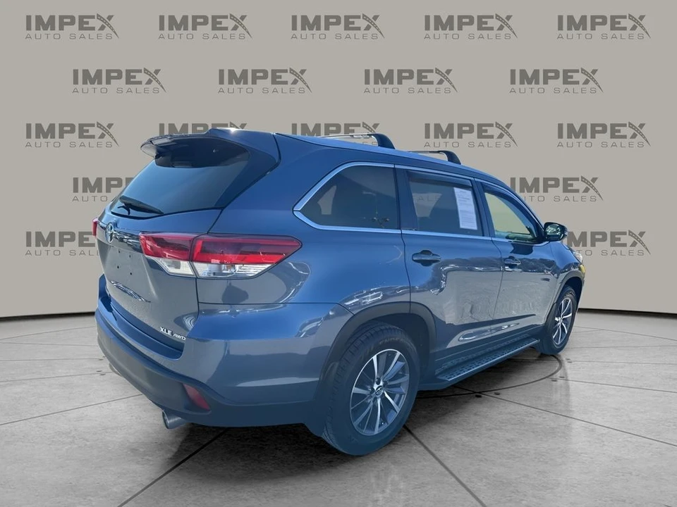 2018 Toyota Highlander - Image 5 of 12