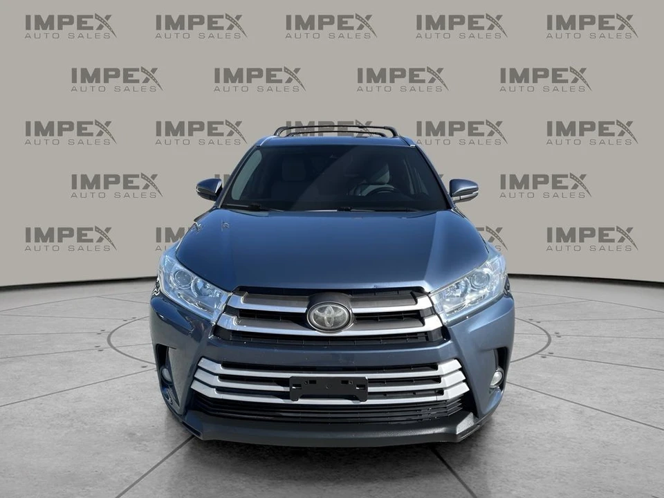 2018 Toyota Highlander - Image 8 of 12