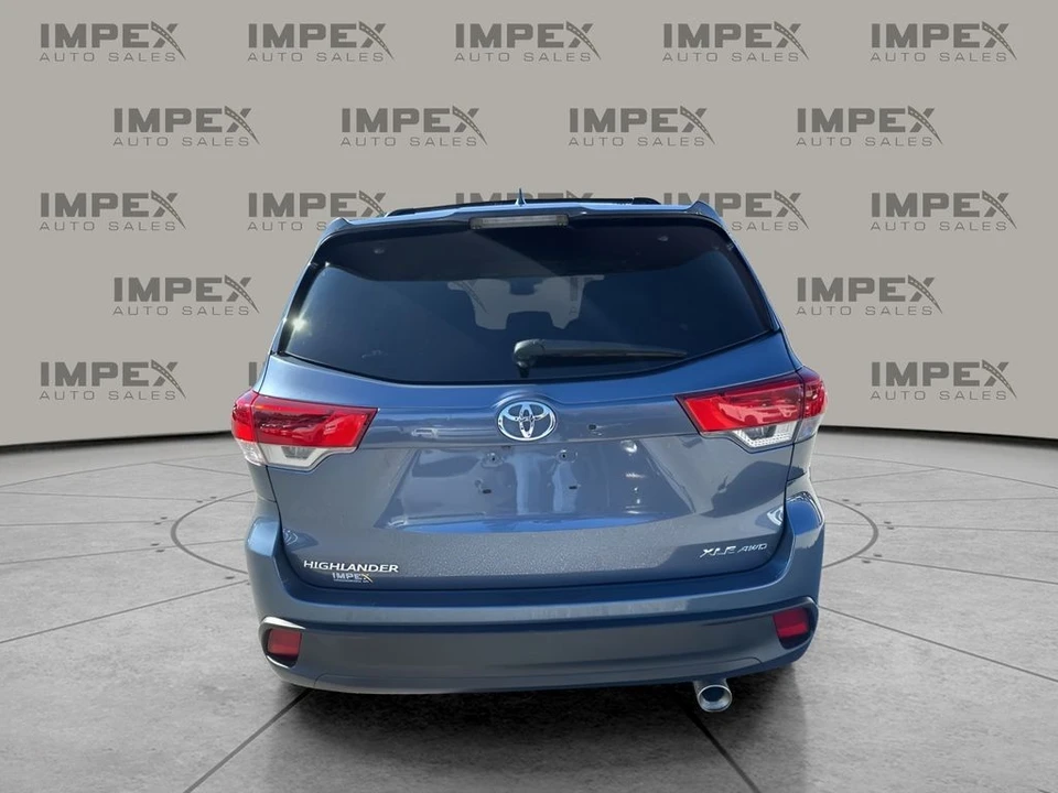 2018 Toyota Highlander - Image 4 of 12