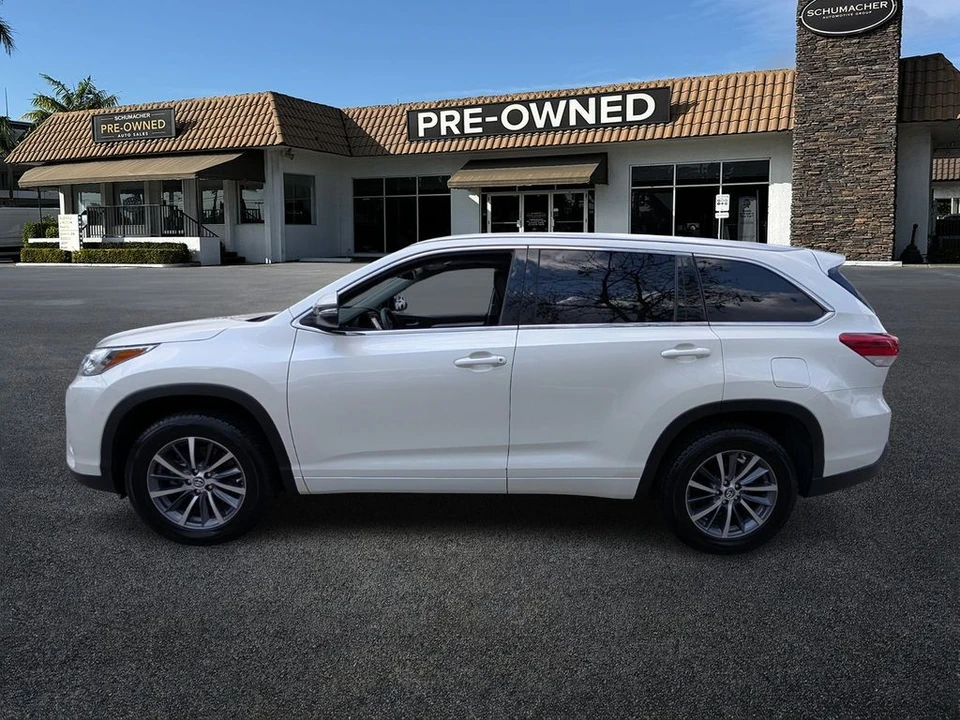 2018 Toyota Highlander - Image 4 of 21