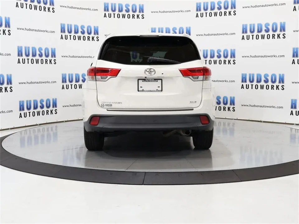 2018 Toyota Highlander - Image 5 of 31