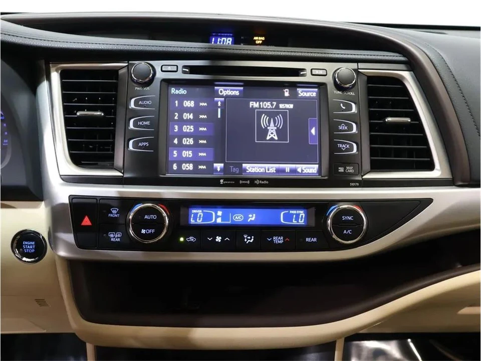 2018 Toyota Highlander - Image 18 of 31