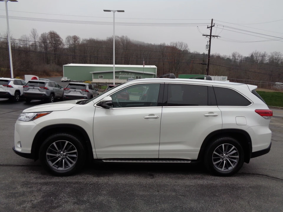 2018 Toyota Highlander - Image 7 of 21