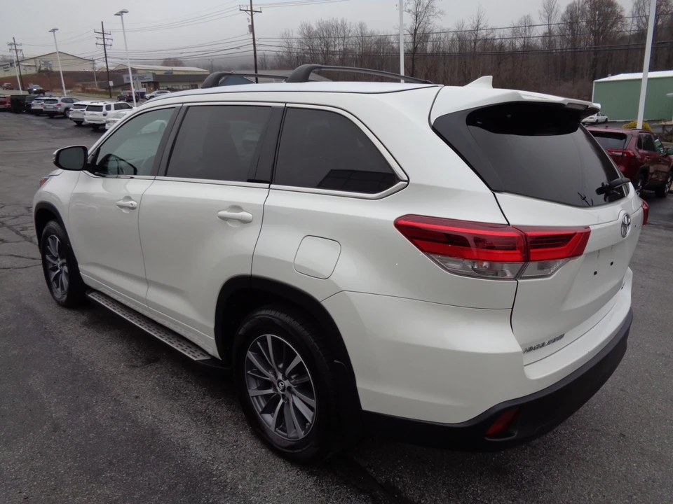 2018 Toyota Highlander - Image 6 of 21