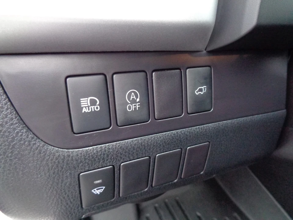 2018 Toyota Highlander - Image 14 of 21