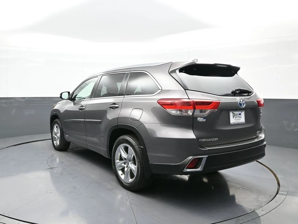 2018 Toyota Highlander - Image 8 of 12