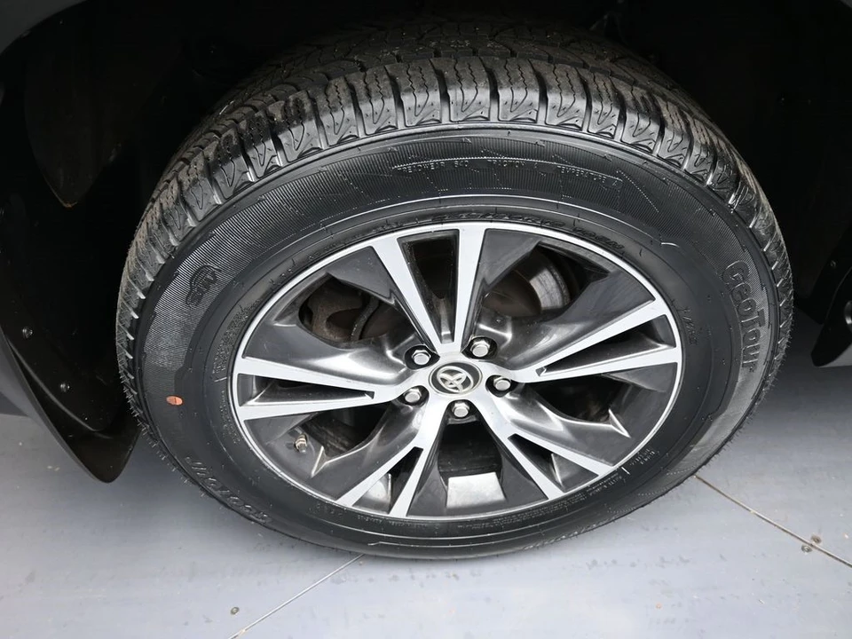 2018 Toyota Highlander - Image 12 of 12