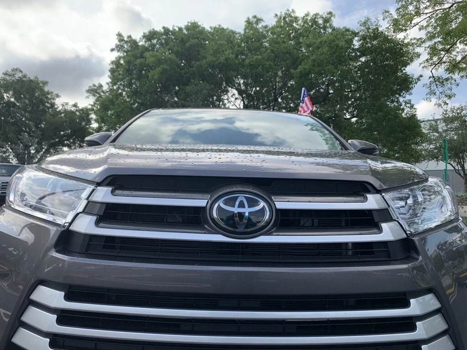 2018 Toyota Highlander - Image 10 of 12