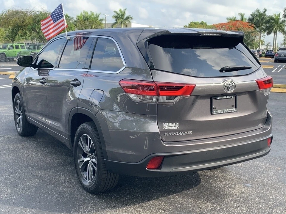 2018 Toyota Highlander - Image 4 of 12