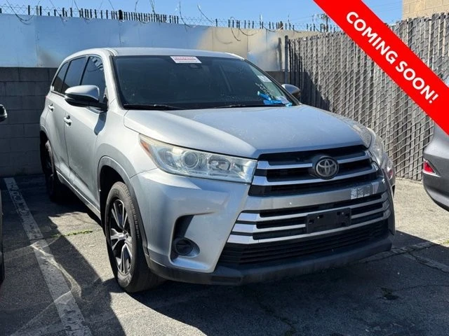2018 Toyota Highlander - Image 2 of 9