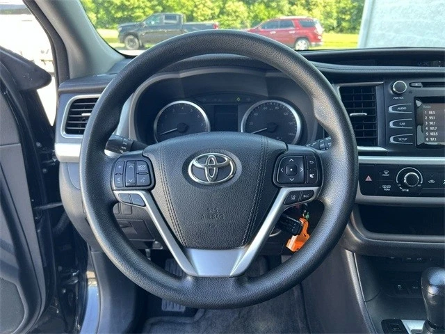 2018 Toyota Highlander - Image 11 of 21