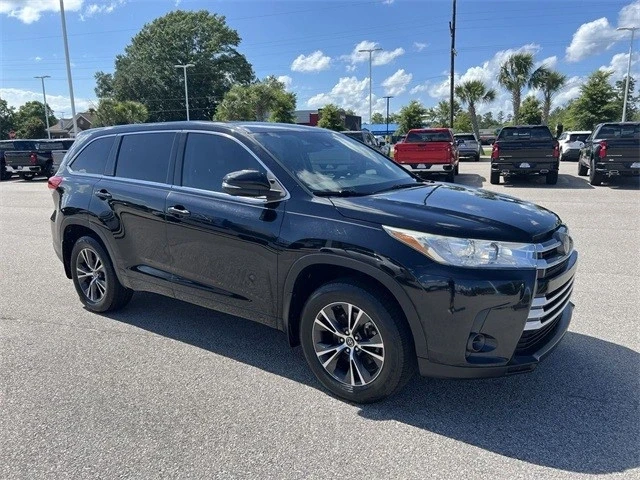 2018 Toyota Highlander - Image 2 of 21