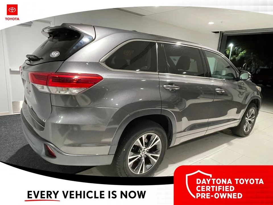 2018 Toyota Highlander - Image 5 of 10