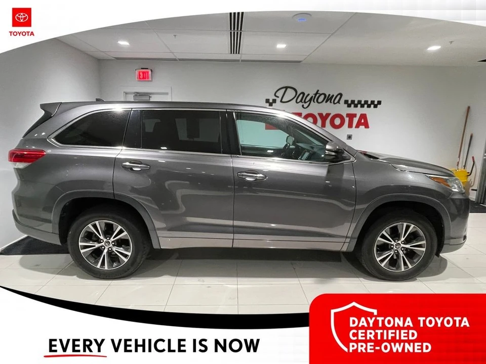 2018 Toyota Highlander - Image 7 of 10