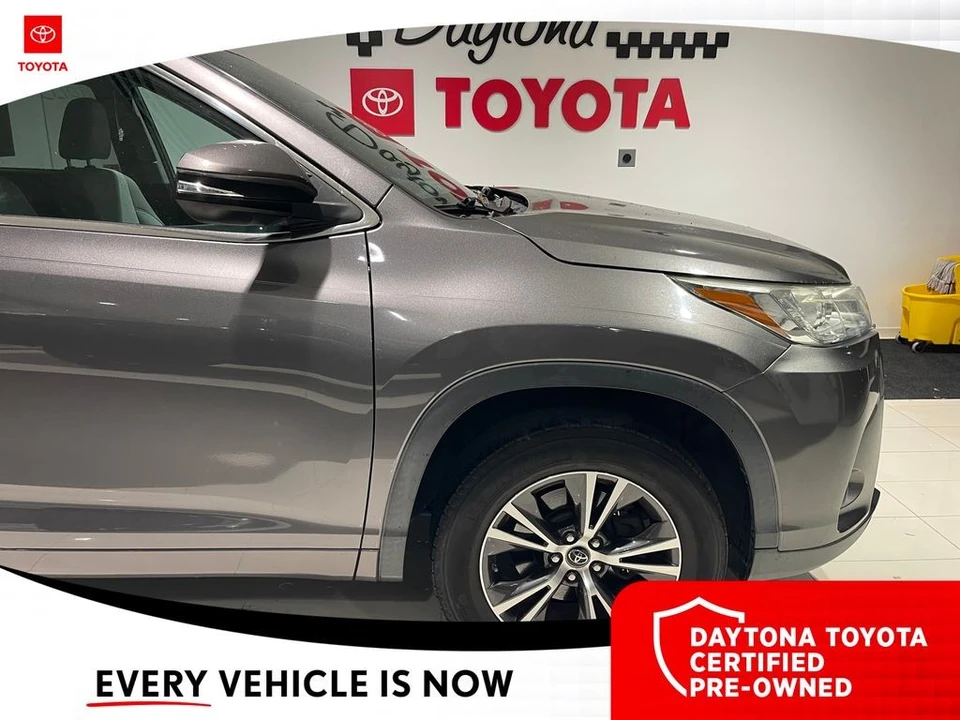 2018 Toyota Highlander - Image 4 of 10