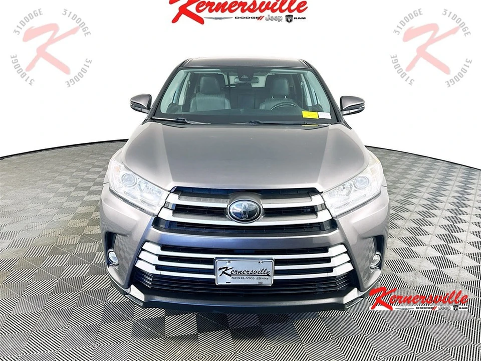 2018 Toyota Highlander - Image 2 of 21