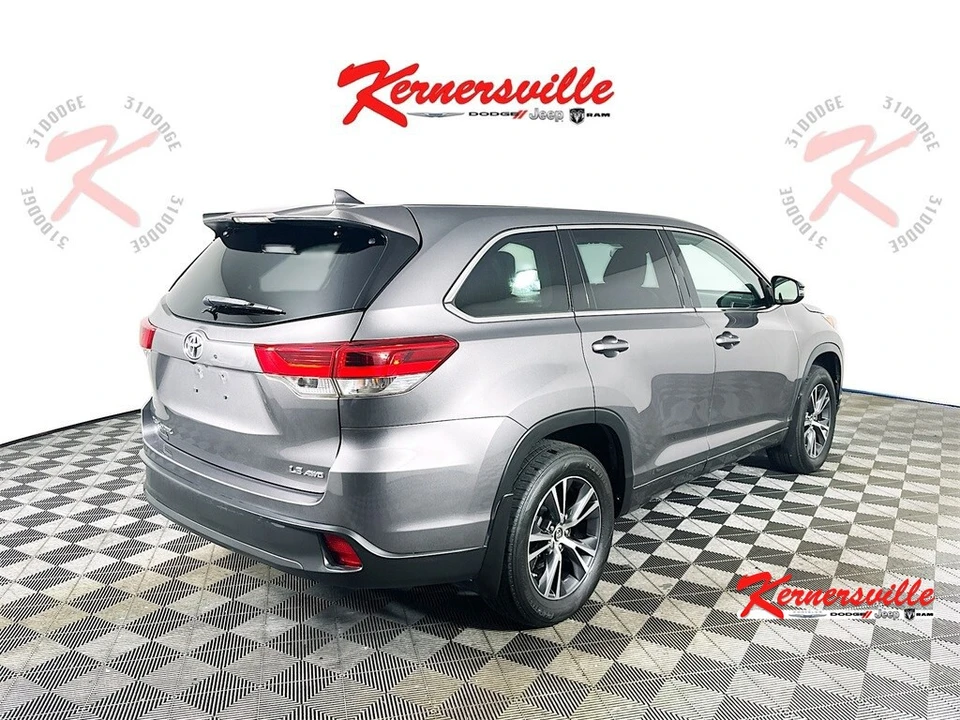 2018 Toyota Highlander - Image 7 of 21