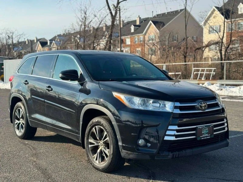 2018 Toyota Highlander - Image 7 of 12