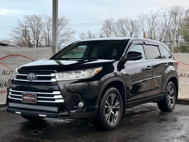 2018 Toyota Highlander - Image 3 of 12