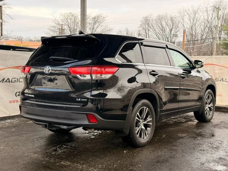 2018 Toyota Highlander - Image 9 of 12