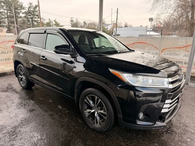 2018 Toyota Highlander - Image 7 of 12