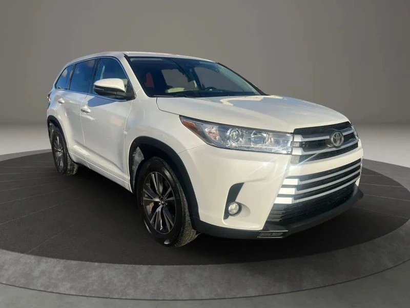 2018 Toyota Highlander - Image 3 of 12