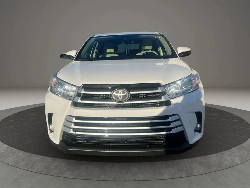 2018 Toyota Highlander - Image 2 of 12