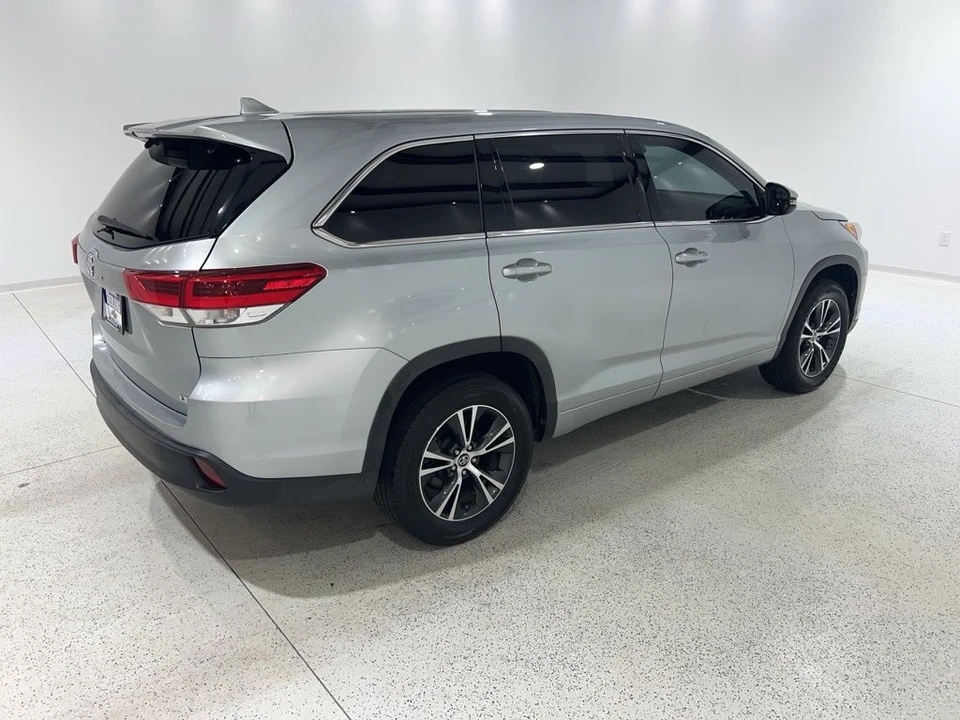 2018 Toyota Highlander - Image 5 of 21