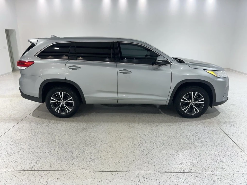2018 Toyota Highlander - Image 6 of 21
