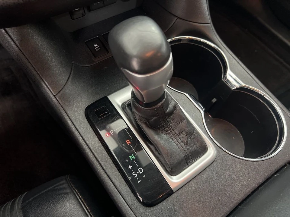 2018 Toyota Highlander - Image 14 of 21