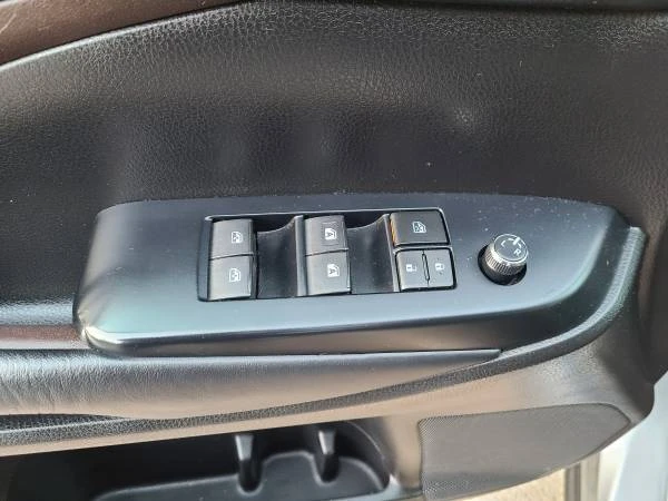 2018 Toyota Highlander - Image 11 of 16