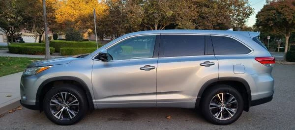 2018 Toyota Highlander - Image 5 of 16