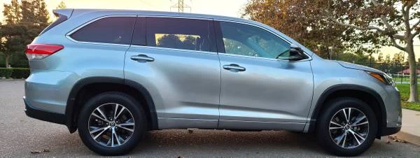 2018 Toyota Highlander - Image 6 of 16