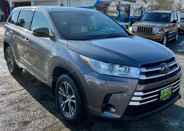 2018 Toyota Highlander - Image 2 of 14