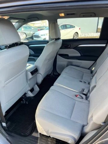 2018 Toyota Highlander - Image 11 of 14