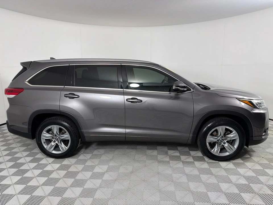 2018 Toyota Highlander - Image 4 of 12
