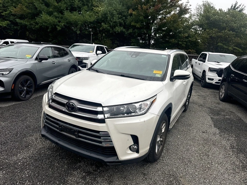 2018 Toyota Highlander - Image 3 of 21