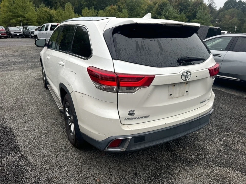 2018 Toyota Highlander - Image 5 of 21