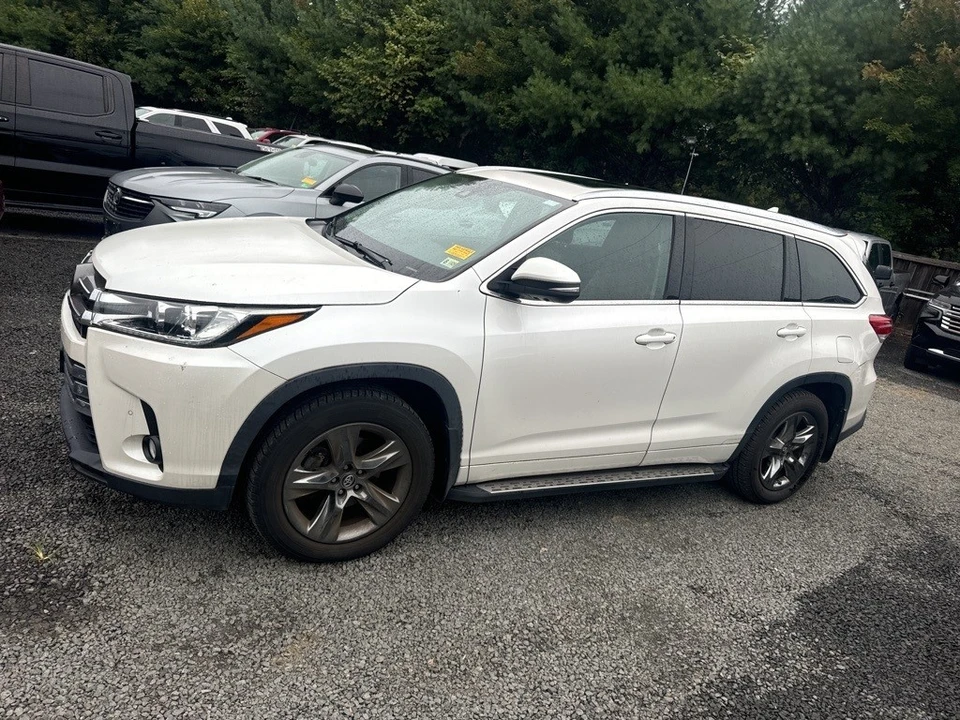2018 Toyota Highlander - Image 4 of 21