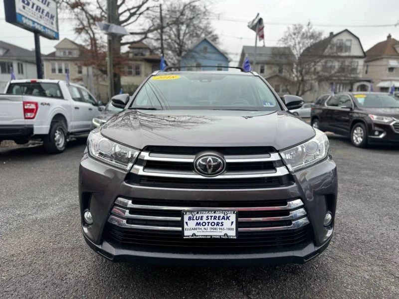 2018 Toyota Highlander - Image 2 of 12