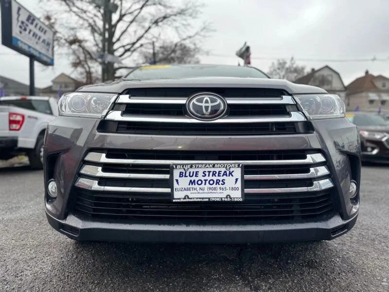 2018 Toyota Highlander - Image 3 of 12